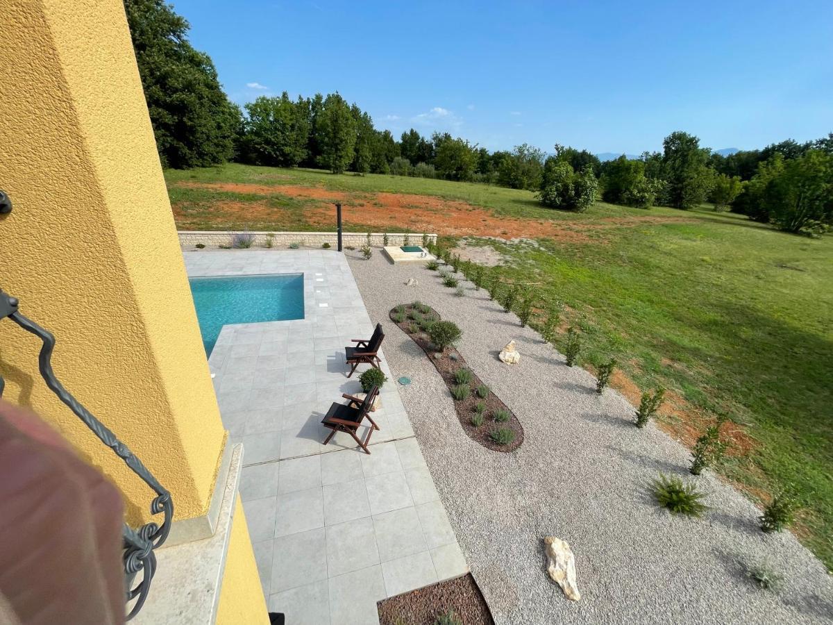 Villa Berto Nedescina ภายนอก รูปภาพ
