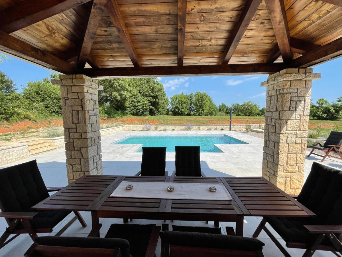 Villa Berto Nedescina ภายนอก รูปภาพ